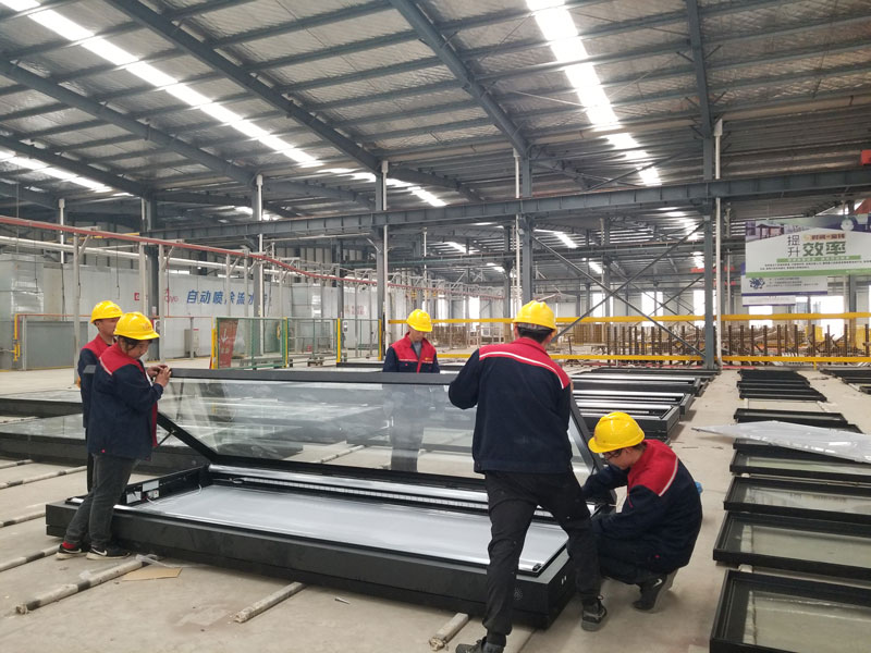 榮大發往歐洲現代候車亭發貨記錄