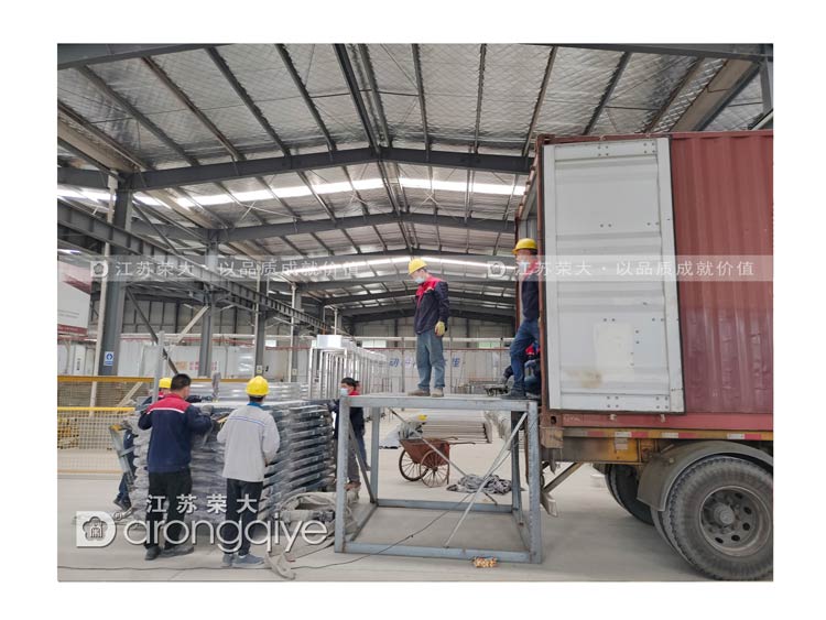 榮大公交候車(chē)亭出口案例配圖一