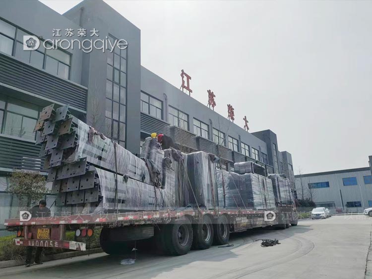 山東公交候車(chē)亭第五批次發(fā)貨