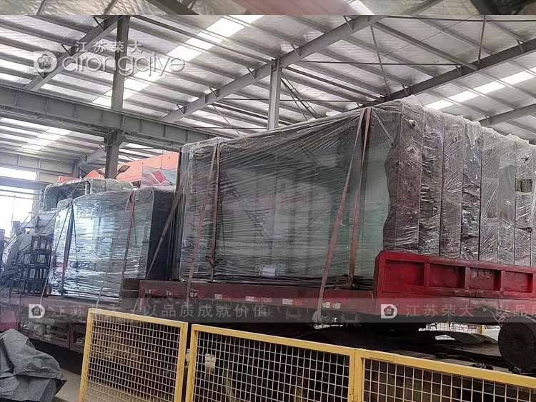 山東公交候車亭第九批次發貨